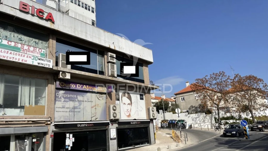 Loja para Venda em Almada, Cova da Piedade, Pragal e Cacilhas Foto 8