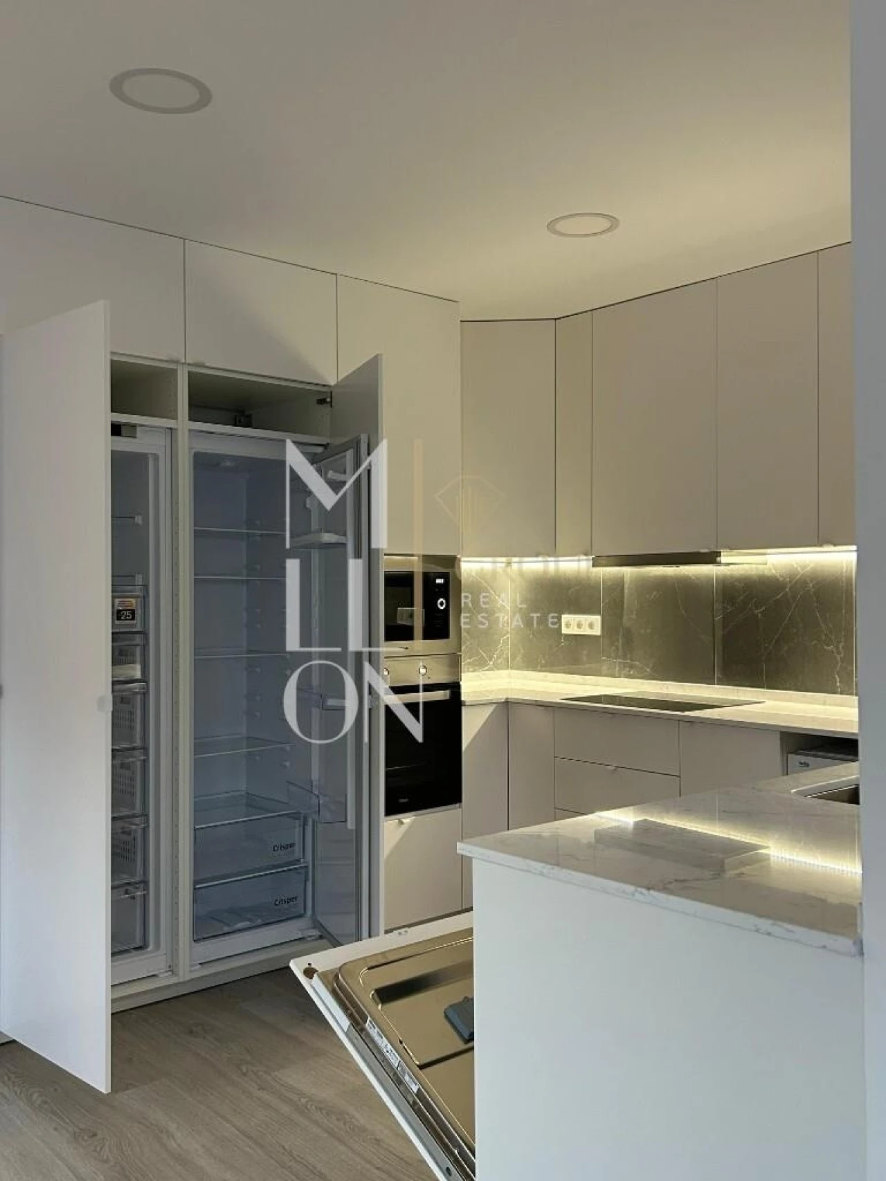 Moradia T5 para Venda em Carnaxide e Queijas Foto 2