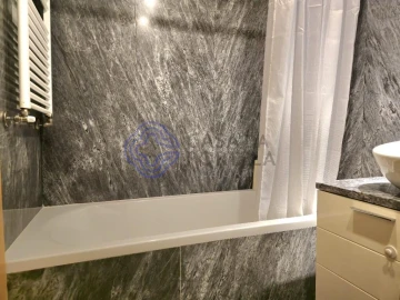 Apartamento T2 para Venda em Lordelo do Ouro e Massarelos