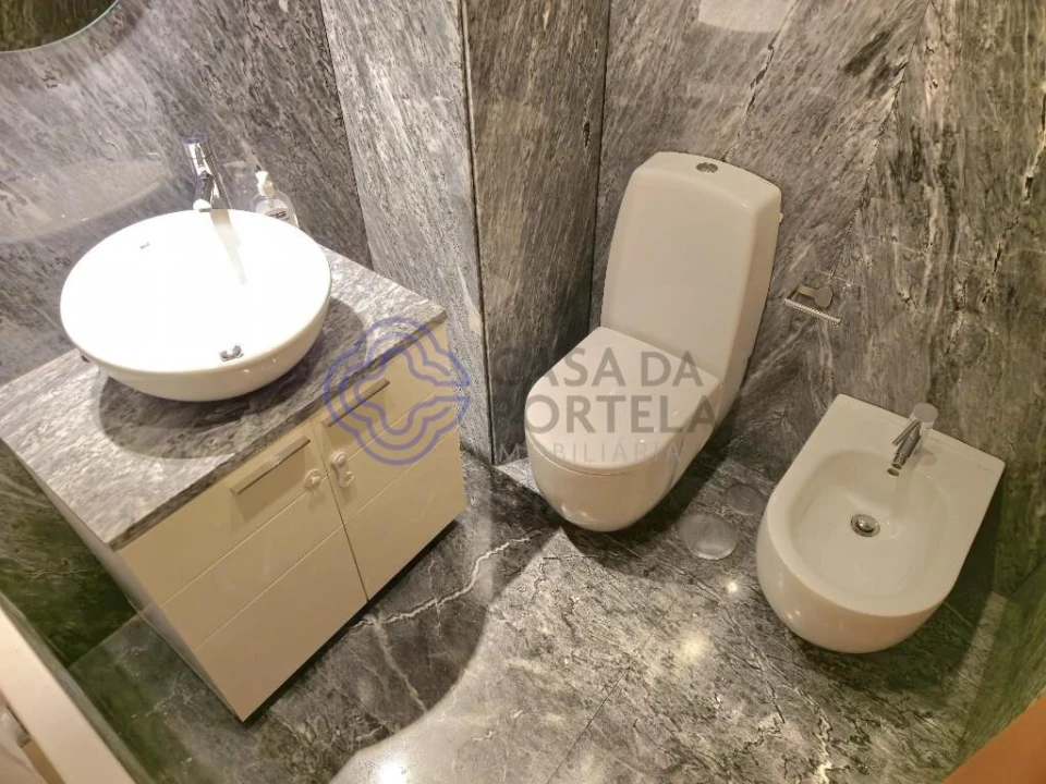 Apartamento T2 para Venda em Lordelo do Ouro e Massarelos Foto 21