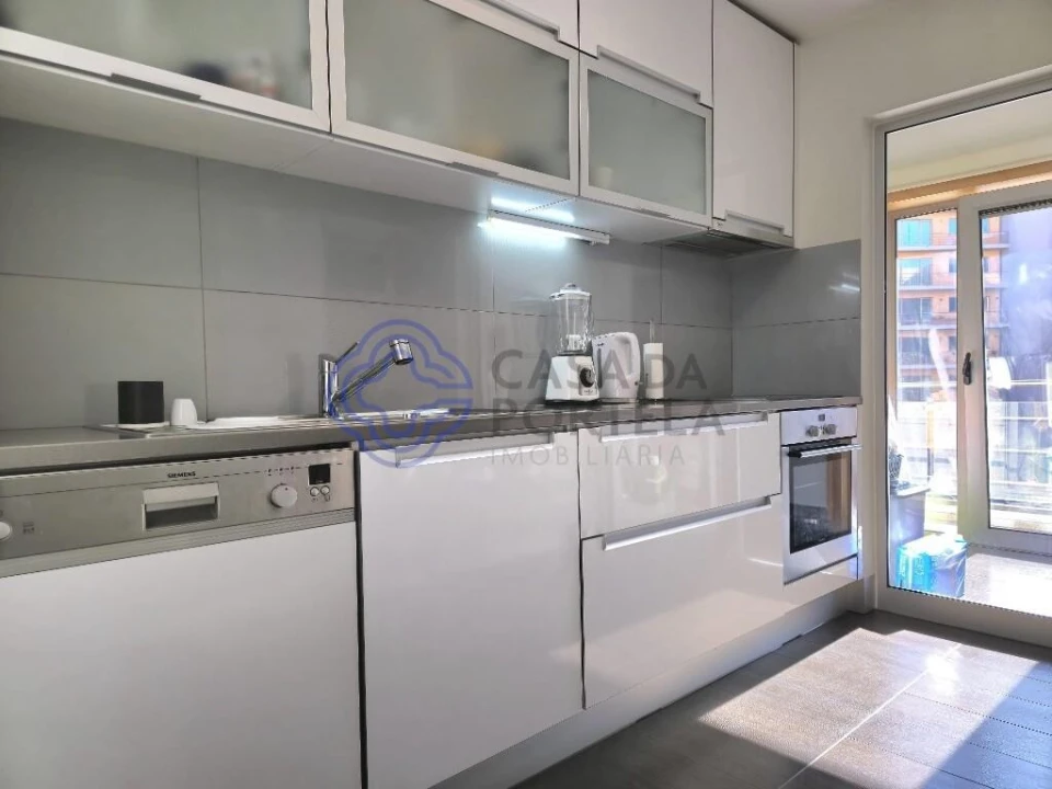 Apartamento T2 para Venda em Lordelo do Ouro e Massarelos Foto 8