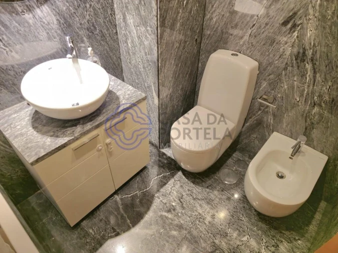 Apartamento T2 para Venda em Lordelo do Ouro e Massarelos Foto 20