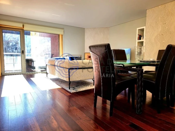 Apartamento T2 para Venda em Lordelo do Ouro e Massarelos Foto 2
