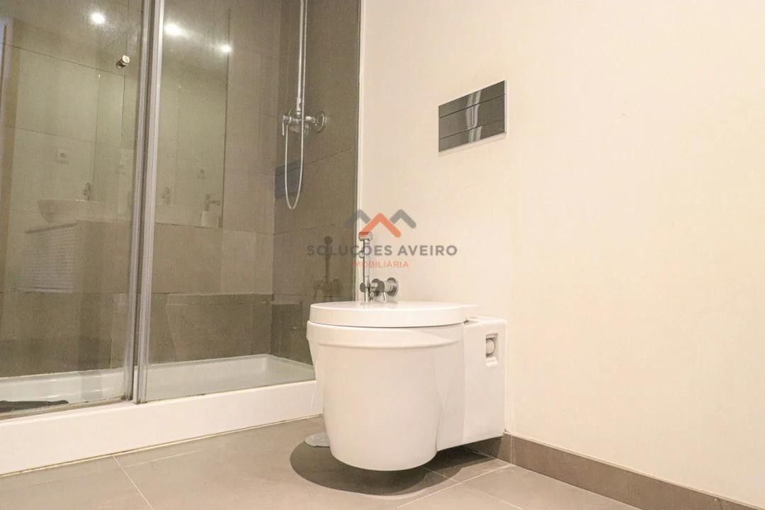 Apartamento T1 para Venda em Glória e Vera Cruz Foto 13