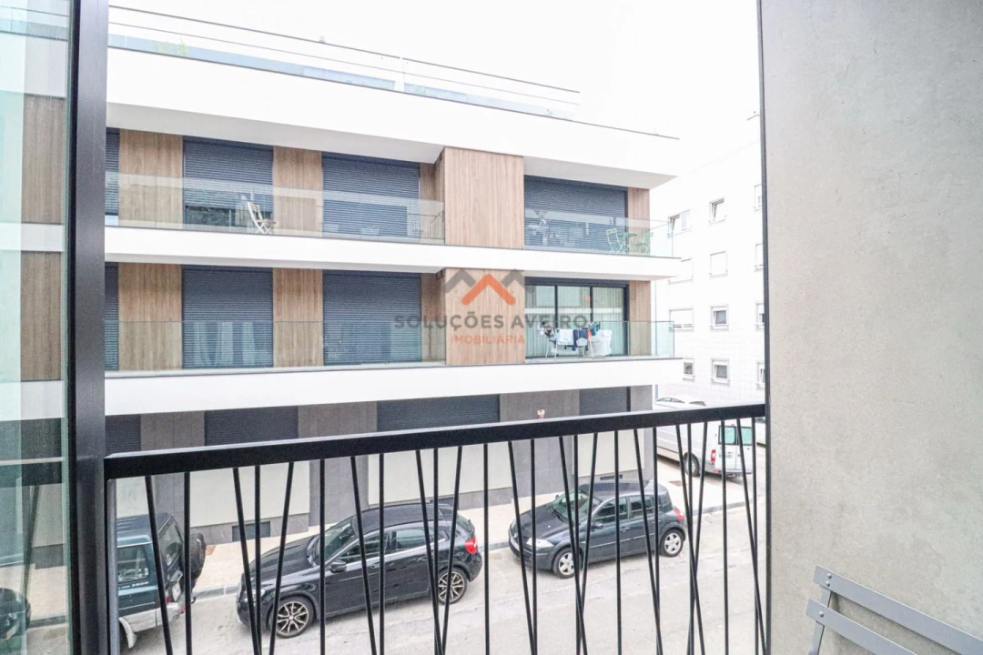 Apartamento T1 para Venda em Glória e Vera Cruz Foto 17