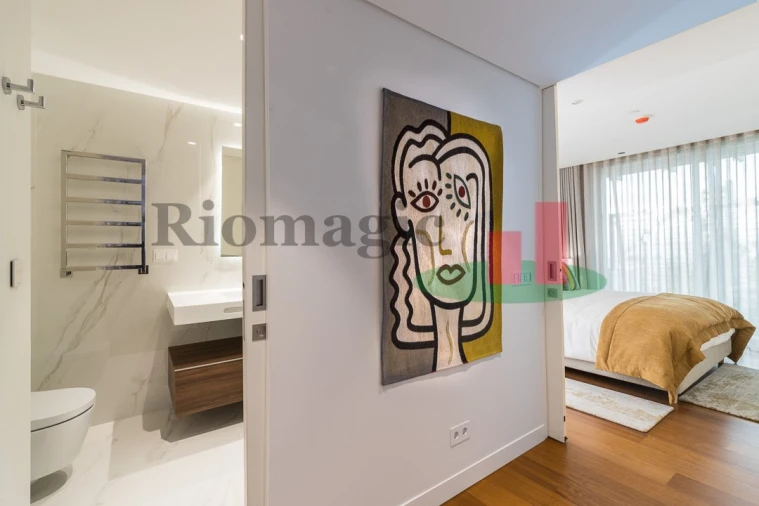 Apartamento T3 para Venda em Parque das Nações Foto 3