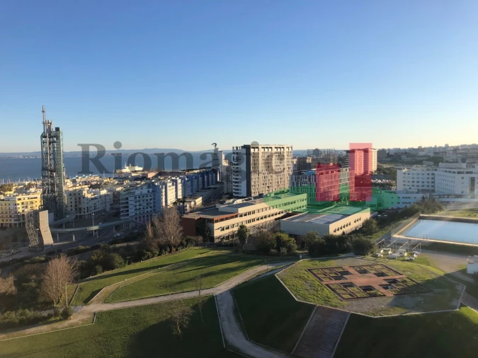Apartamento T3 para Venda em Parque das Nações Foto 11