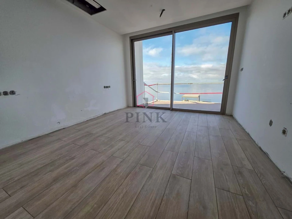 Moradia T4 para Venda em Tabua Foto 16