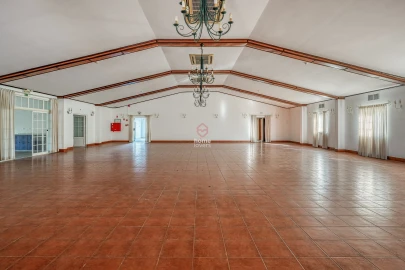 Quinta T4 para Venda em Azeitão (São Lourenço e São Simão)