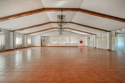 Quinta T4 para Venda em Azeitão (São Lourenço e São Simão)