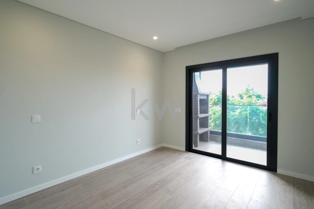 Apartamento T2 para Venda em Faro (Sé e São Pedro) Foto 19