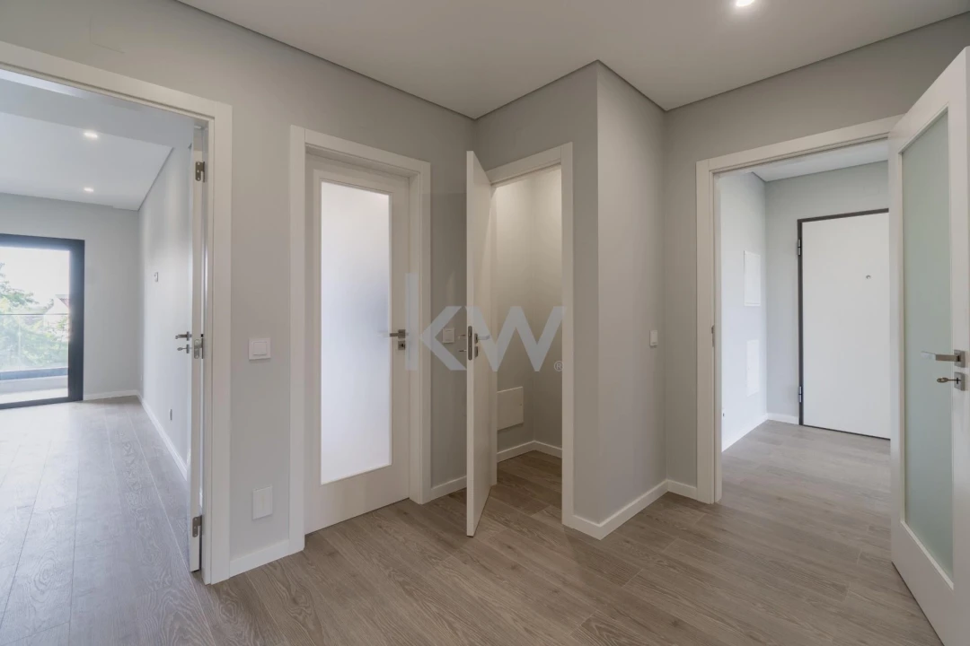Apartamento T2 para Venda em Faro (Sé e São Pedro) Foto 11
