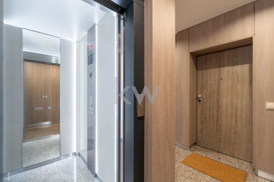 Apartamento T2 para Venda em Faro (Sé e São Pedro) Foto 4