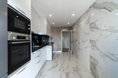 Apartamento T2 para Venda em Faro (Sé e São Pedro)