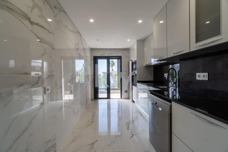 Apartamento T2 para Venda em Faro (Sé e São Pedro) Foto 30
