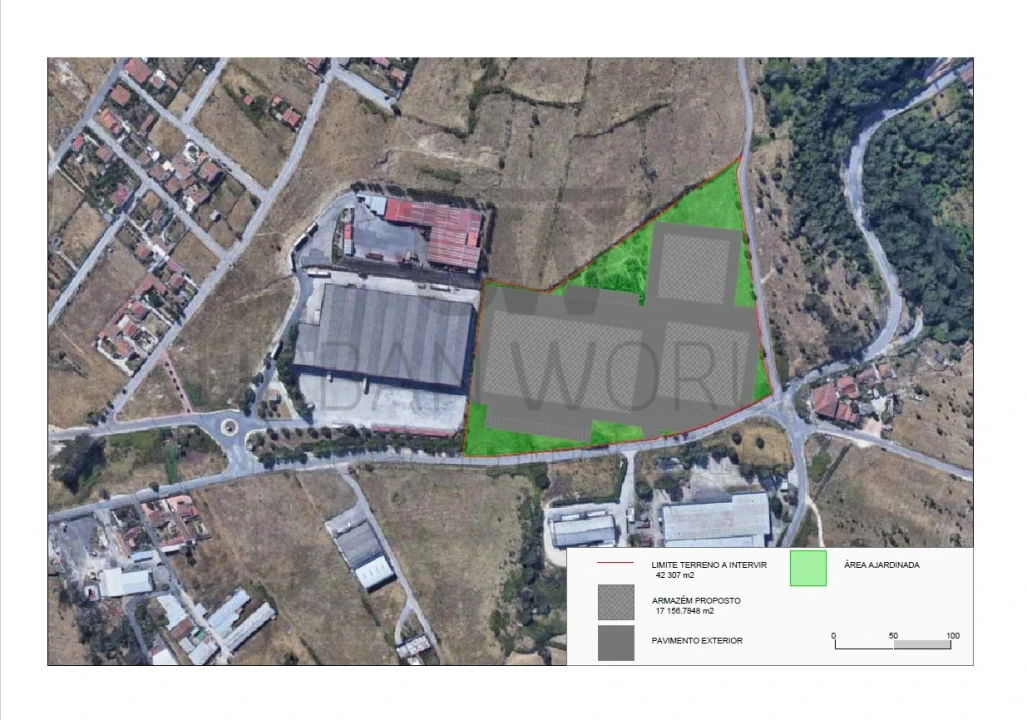 Terreno Comércio / Armazém para Venda em Lousa Foto 1