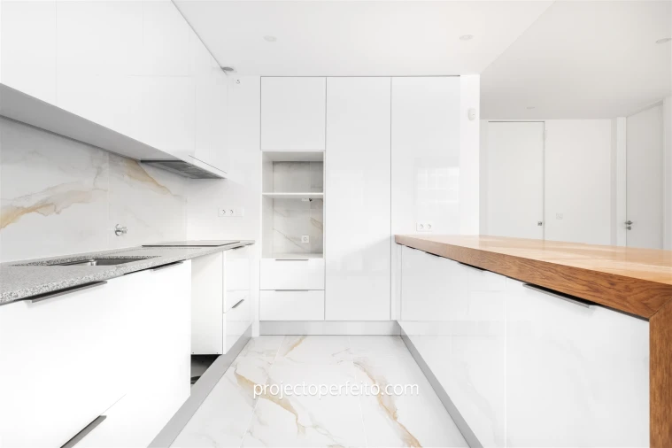 Moradia T4 para Venda em Serzedo e Perosinho Foto 8