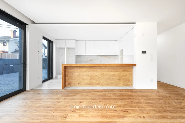 Moradia T4 para Venda em Serzedo e Perosinho Foto 7