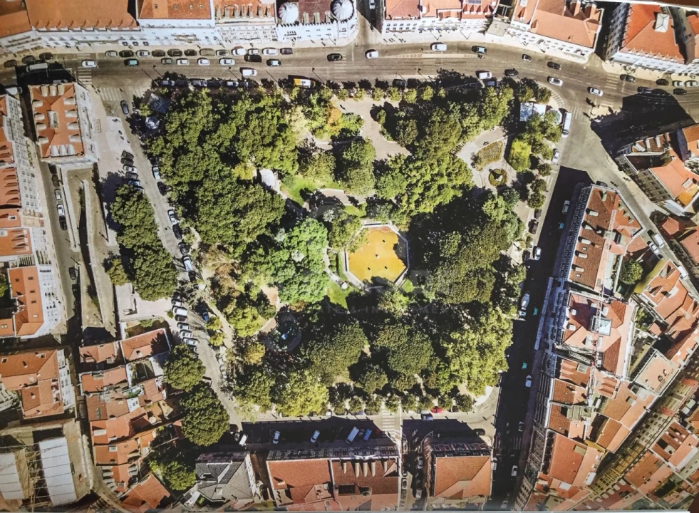 Apartamento T6 para Venda em Misericórdia Foto 22