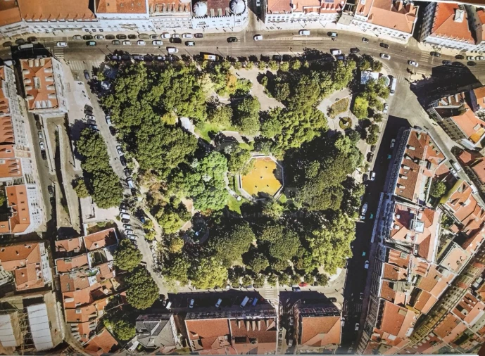 Apartamento T6 para Venda em Misericórdia Foto 22
