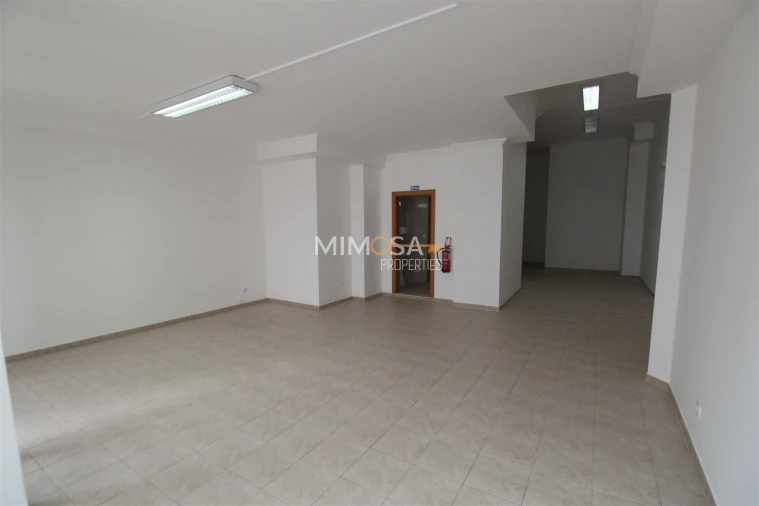 Loja para Venda em Lagos (São Sebastião e Santa Maria) Foto 22