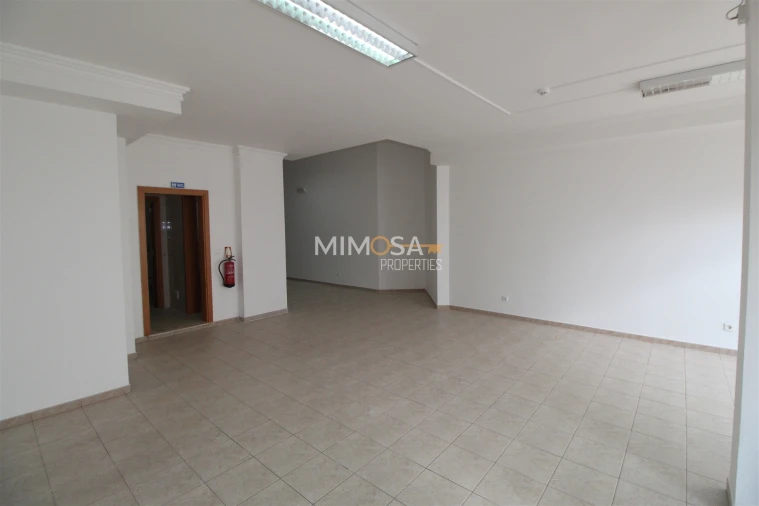 Loja para Venda em Lagos (São Sebastião e Santa Maria) Foto 20