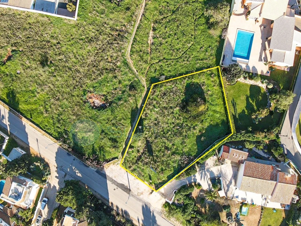 Terreno para Venda em Luz Foto 3