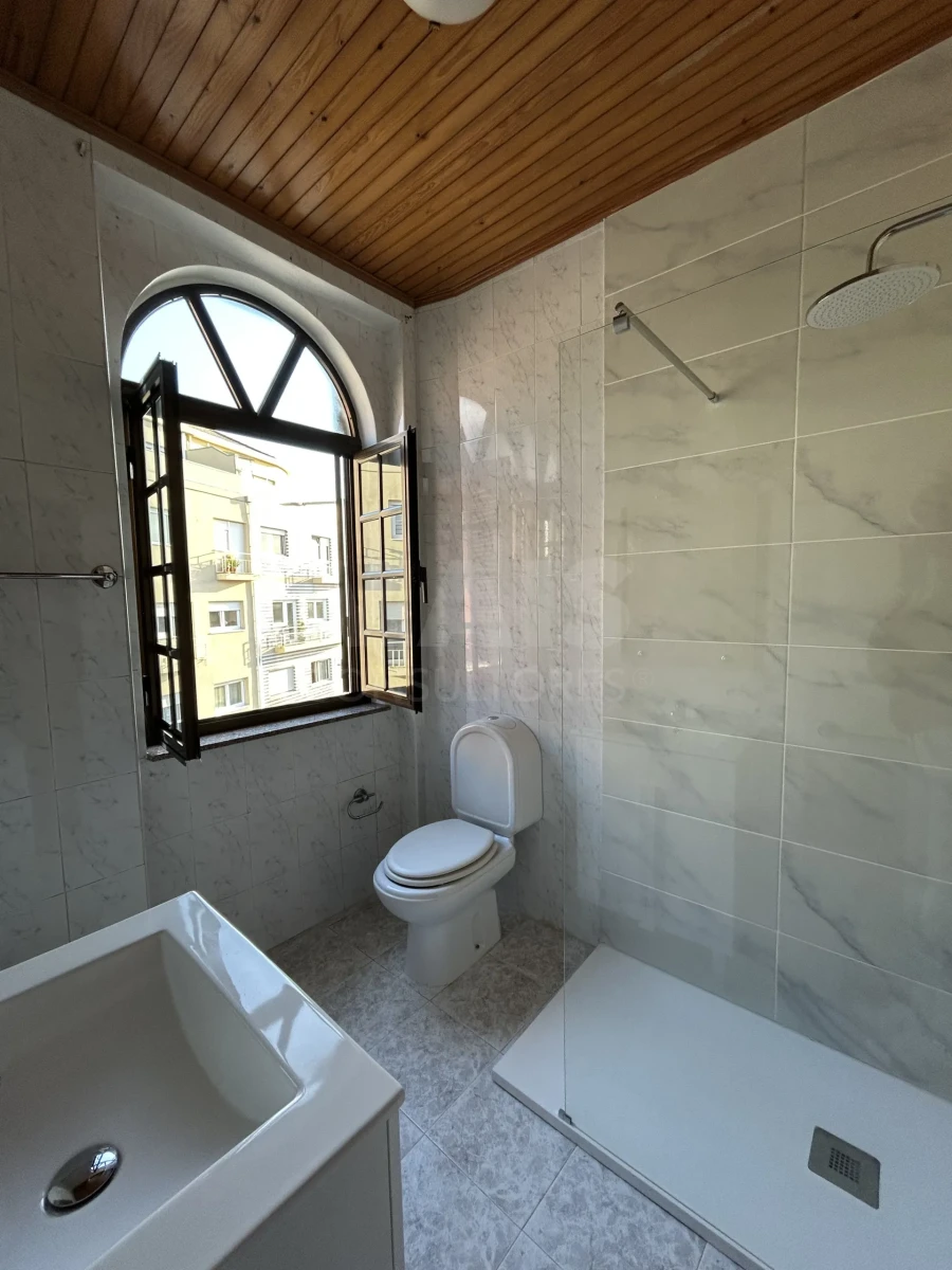 Moradia T3 para Arrendamento em Cedofeita, Santo Ildefonso, Sé, Miragaia, São Nicolau e Vitória Foto 2