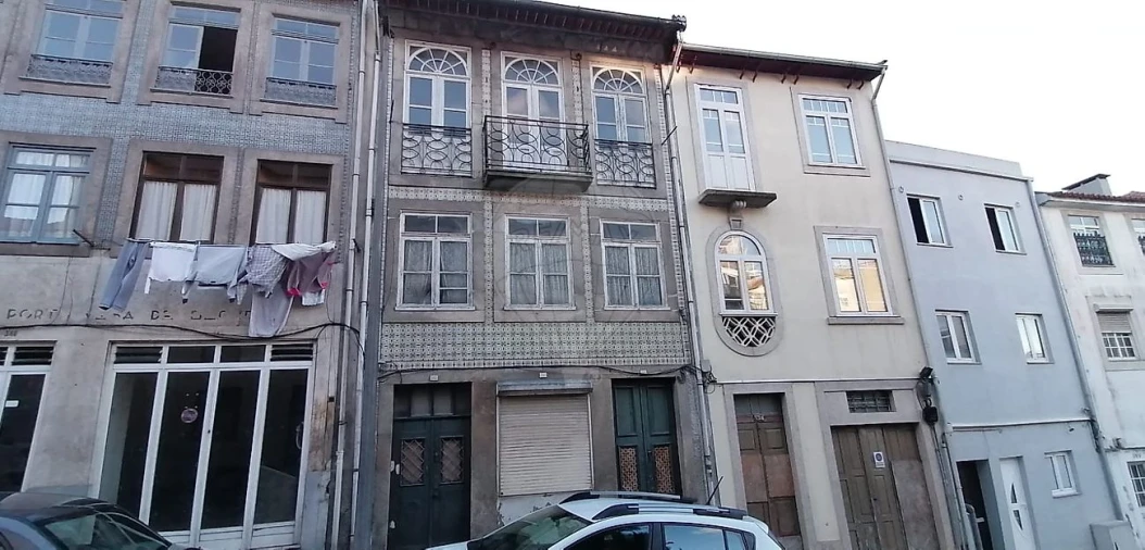 Prédio para Venda em Santa Marinha e São Pedro da Afurada Foto 2