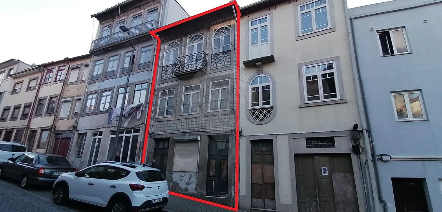 Prédio para Venda em Santa Marinha e São Pedro da Afurada Foto 3