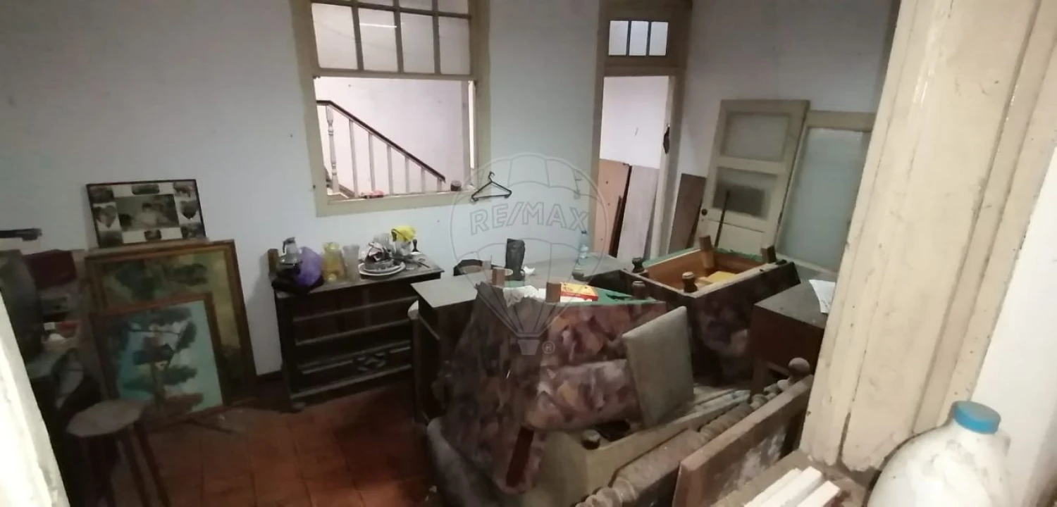 Prédio para Venda em Santa Marinha e São Pedro da Afurada Foto 14