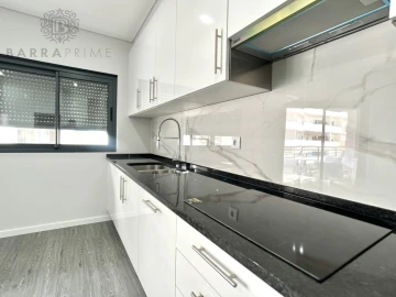 Apartamento T3 para Venda em Quelfes