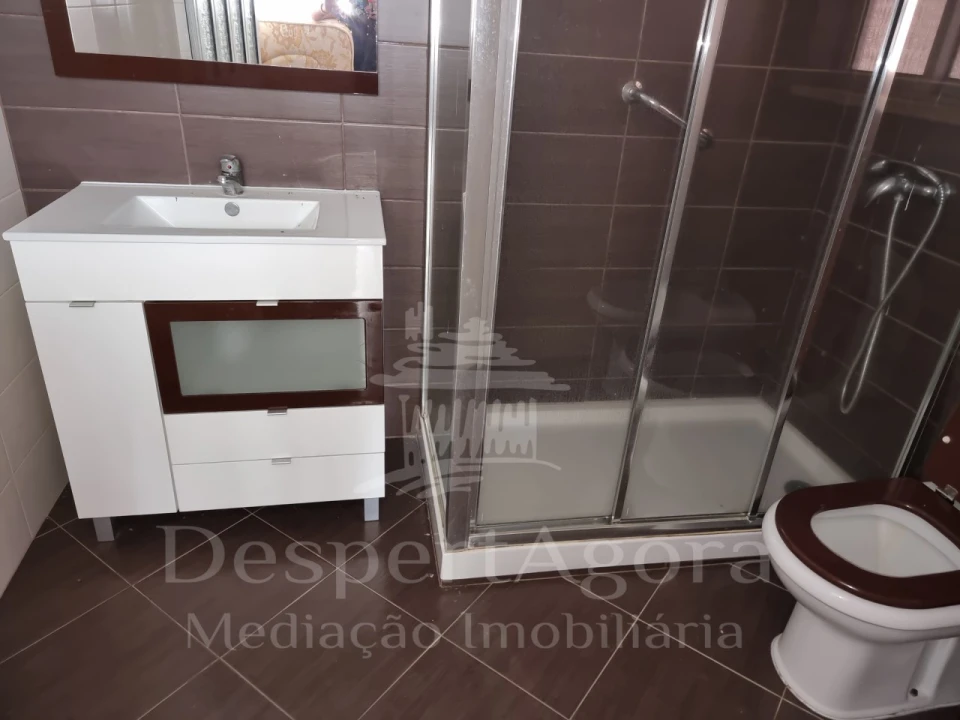 Moradia T6 para Venda em São Miguel do Rio Torto e Rossio Ao Sul do Tejo Foto 9