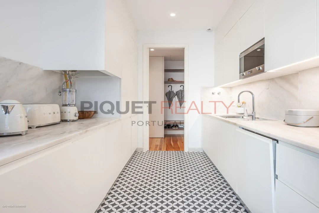 Apartamento T2 para Venda em Misericórdia Foto 9