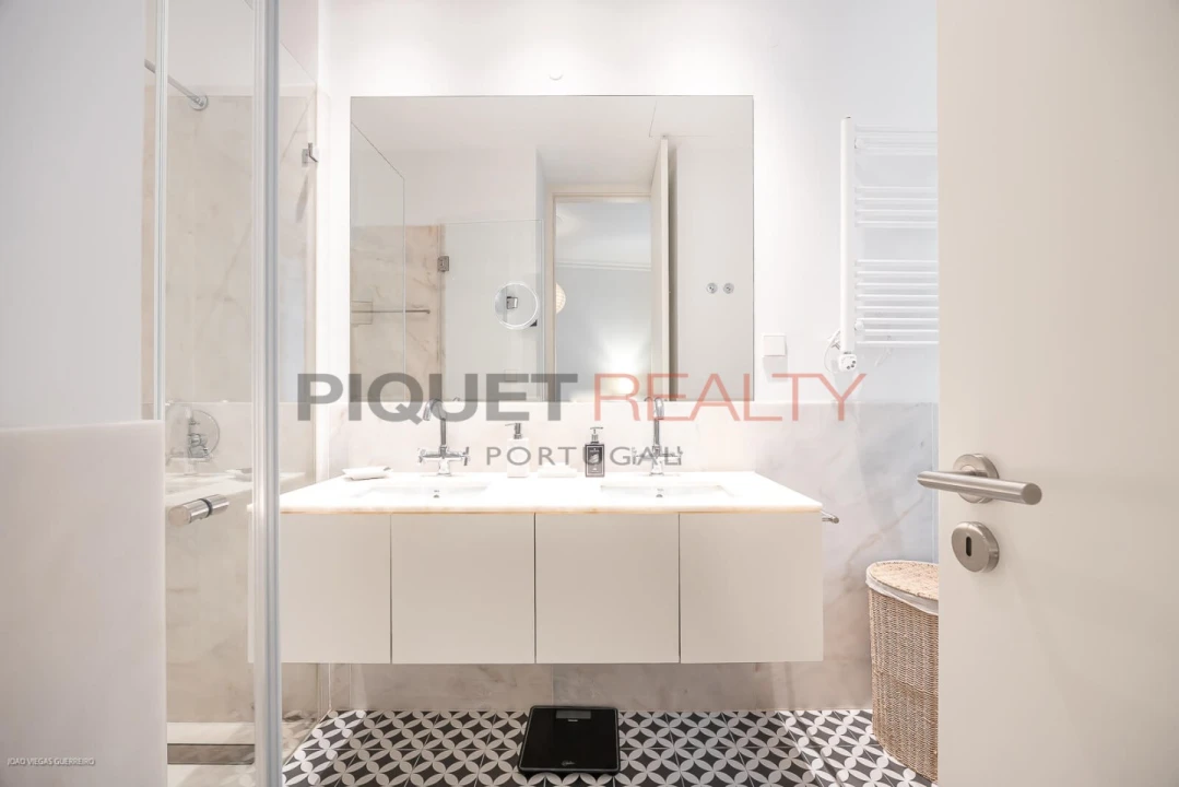 Apartamento T2 para Venda em Misericórdia Foto 14