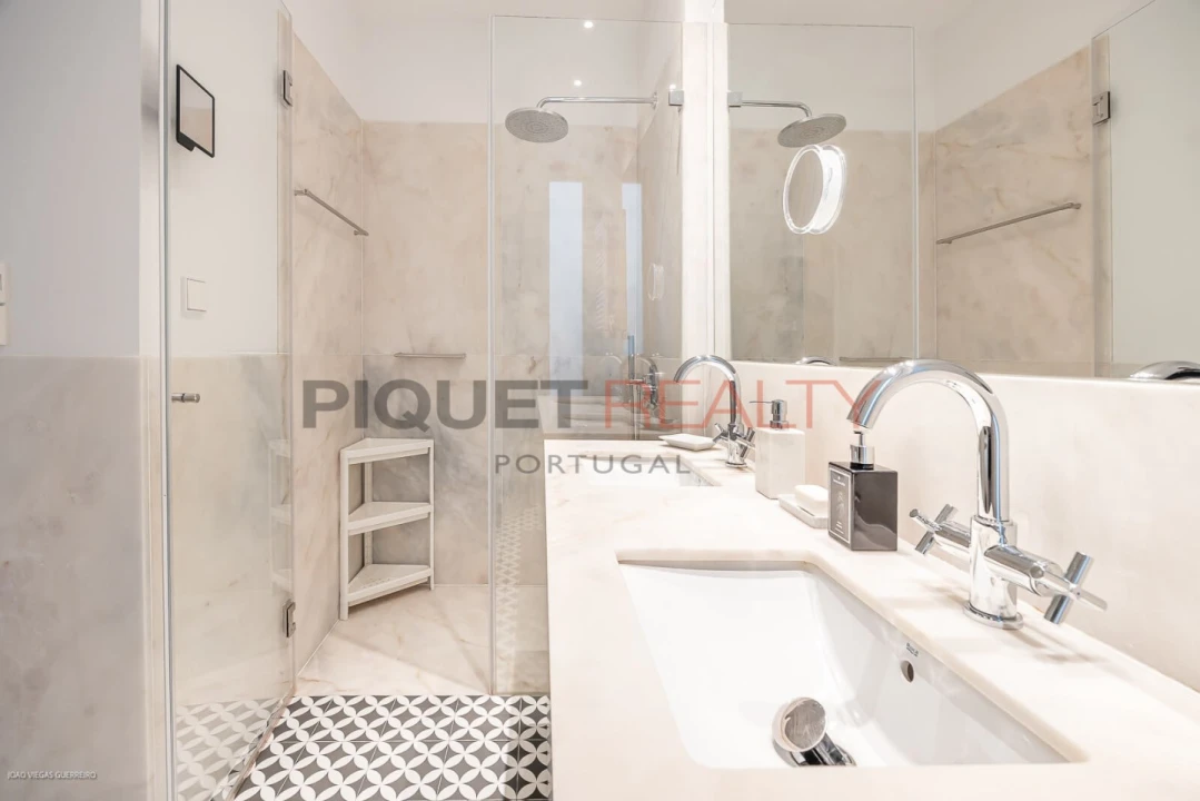 Apartamento T2 para Venda em Misericórdia Foto 15