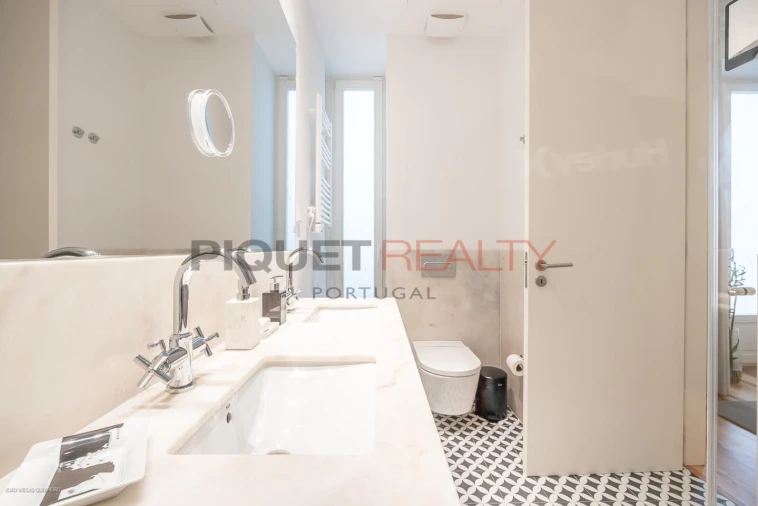 Apartamento T2 para Venda em Misericórdia Foto 16