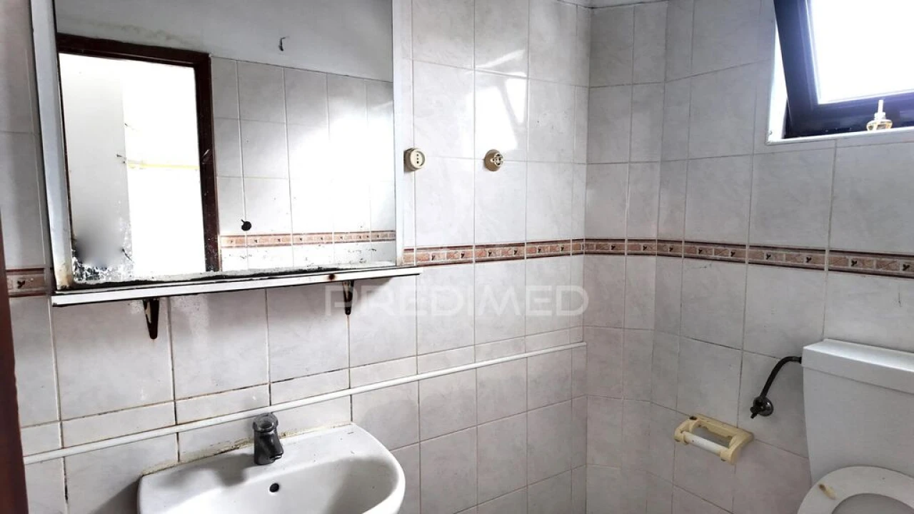 Moradia T5 para Venda em São Teotónio Foto 6