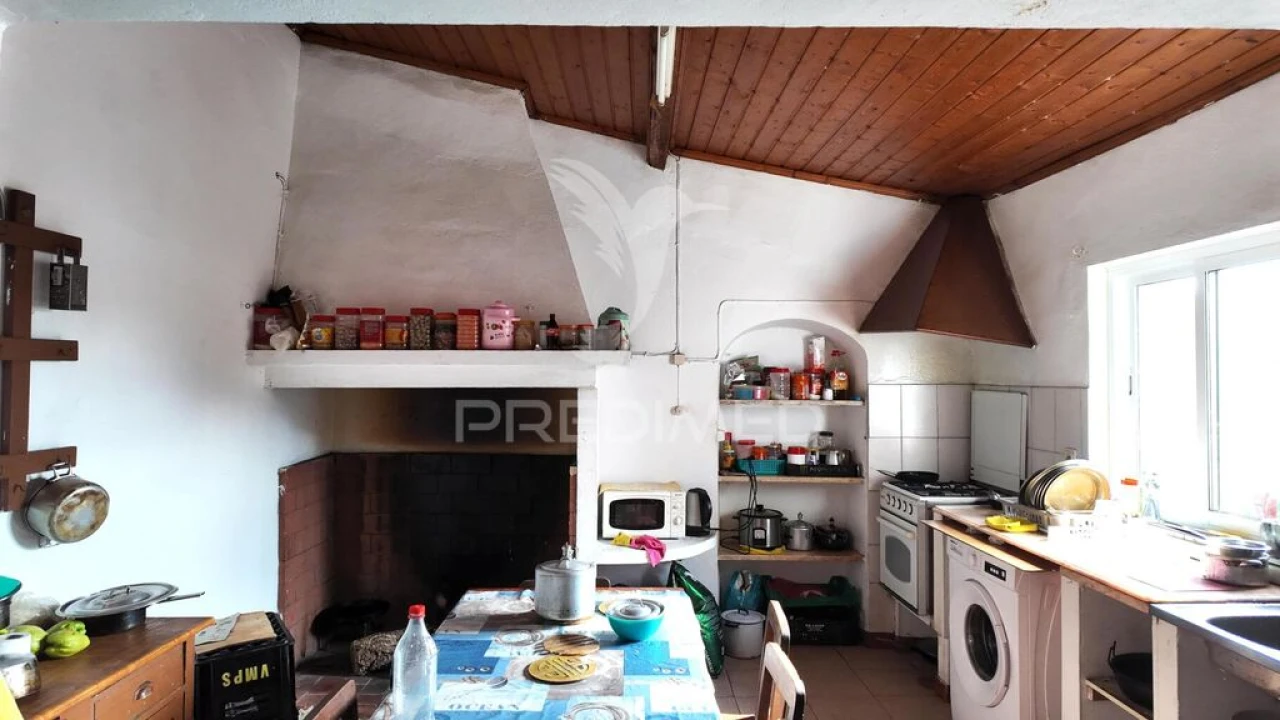 Moradia T5 para Venda em São Teotónio Foto 4