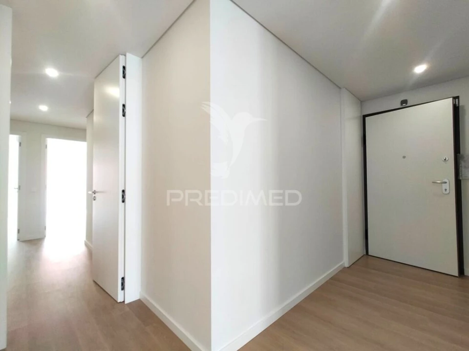 Apartamento T3 para Venda em Alfragide Foto 12