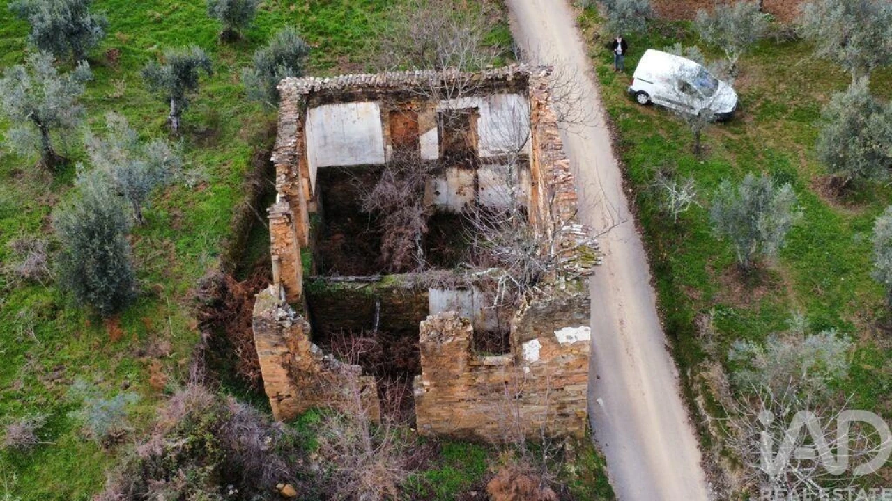 Moradia para Venda em Alvares Foto 18