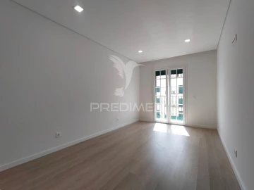Apartamento T3 para Venda em Alfragide