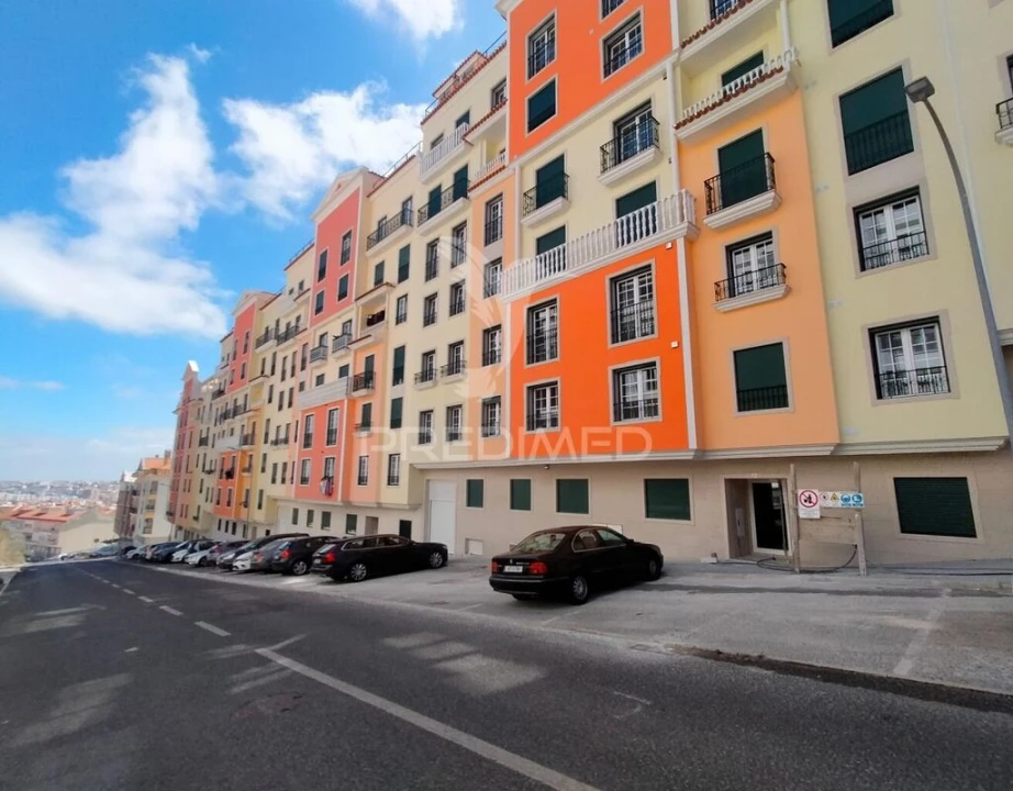 Apartamento T3 para Venda em Alfragide Foto 6