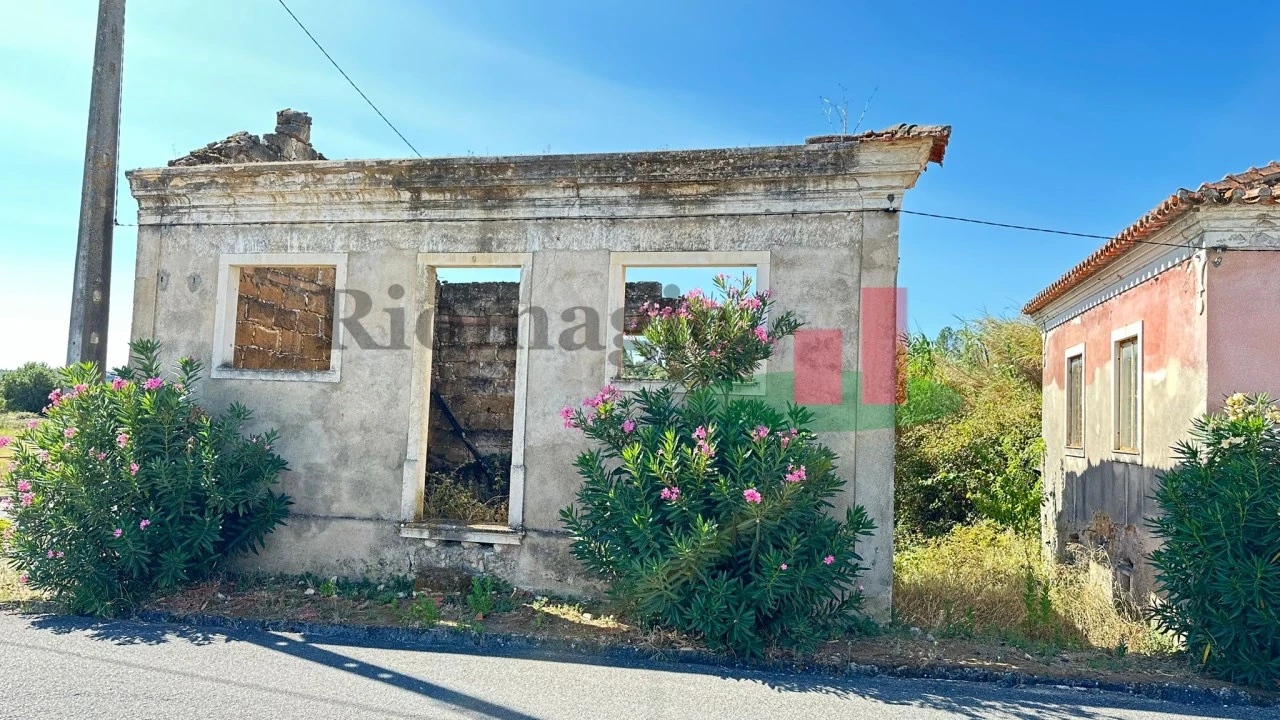 Moradia T4 para Venda em Arneiro das Milhariças Foto 6