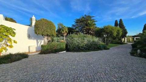 Moradia T4 para Venda em Lagoa e Carvoeiro