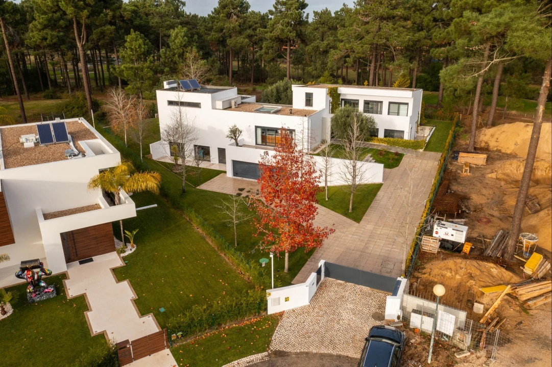 Moradia T5 para Venda em Charneca de Caparica e Sobreda Foto 40
