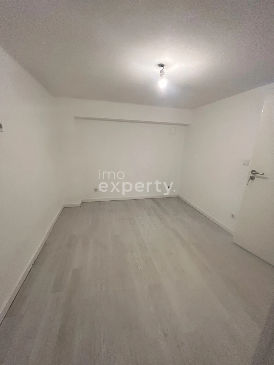 Negócio para Venda em Laranjeiro e Feijó Foto 8