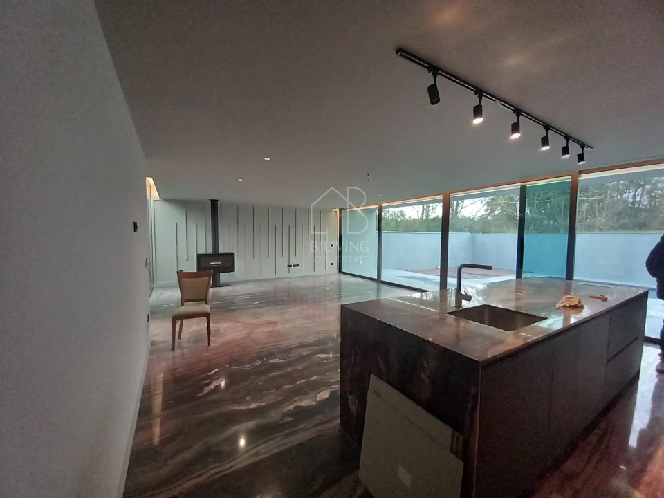 Moradia T0 para Venda em Palmeira Foto 12