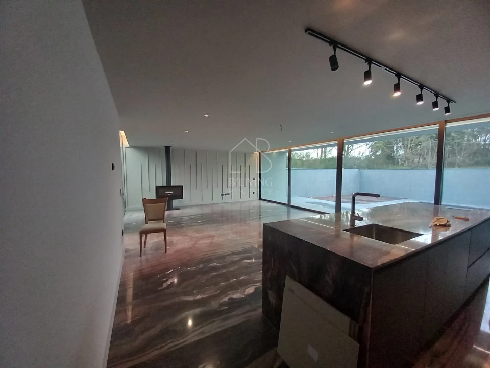 Moradia T0 para Venda em Palmeira Foto 6