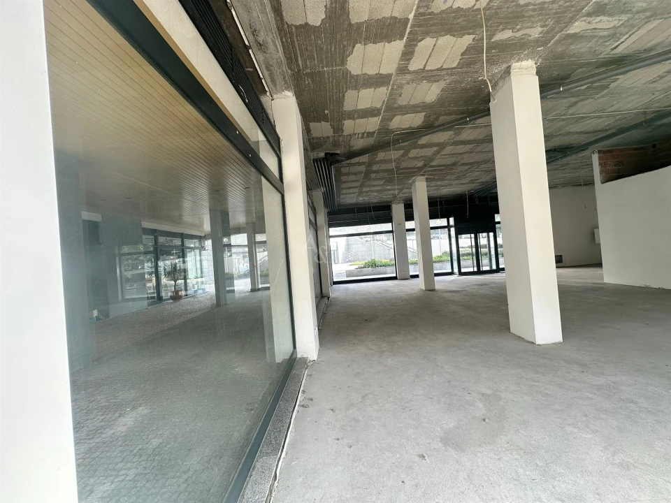 Loja para Venda em Viseu Foto 2